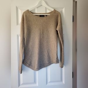 Line asymmetrical cashmere sweater